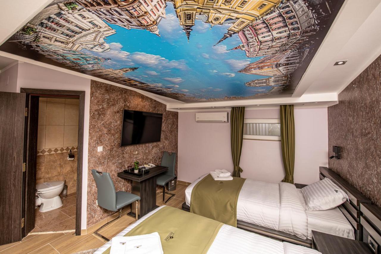 Hotel Novotheos Oradea Εξωτερικό φωτογραφία