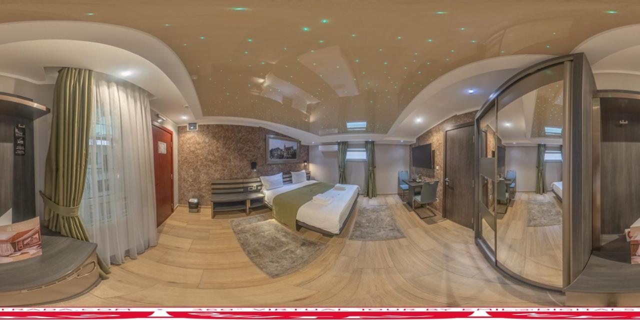 Hotel Novotheos Oradea Εξωτερικό φωτογραφία